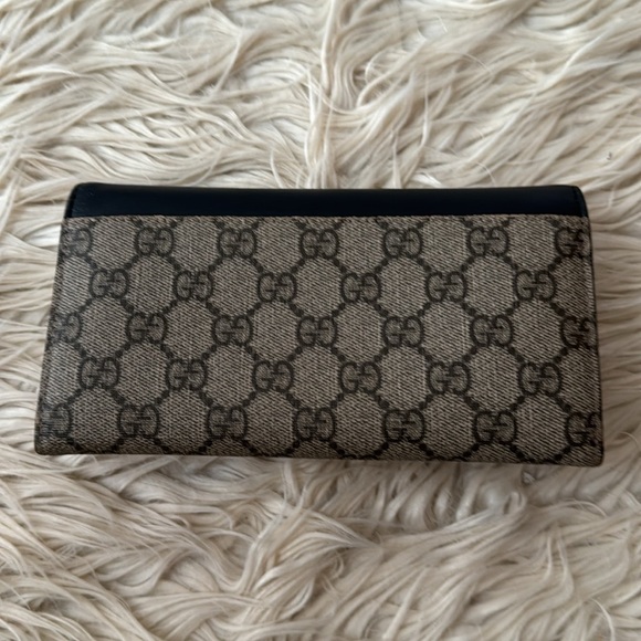 Gucci black peony pearl-studded wallet - Picture 2 of 10